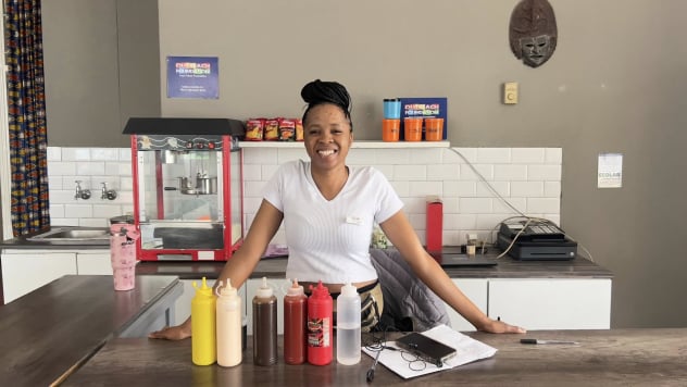 Simphiwe goes from student to working as an assistant chef